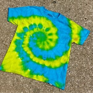 Gildan Blue and Green Short Sleeve Tie-Dye Tee